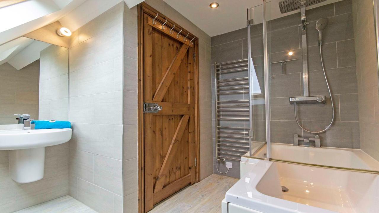 Stables Croyde | 4 Bedrooms / Sleeps 8 | Sea & Beach Views Exterior photo