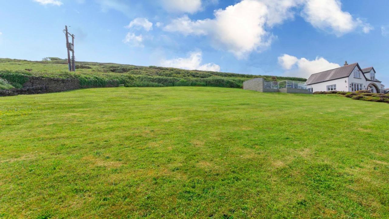 Stables Croyde | 4 Bedrooms / Sleeps 8 | Sea & Beach Views Exterior photo